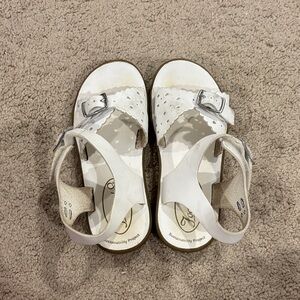 FootMates White Kids Sandals with Buckle